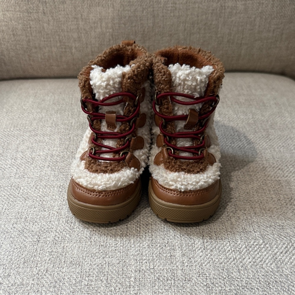 Banana Republic Brown and White Kids Boots 18-24 MONTHS